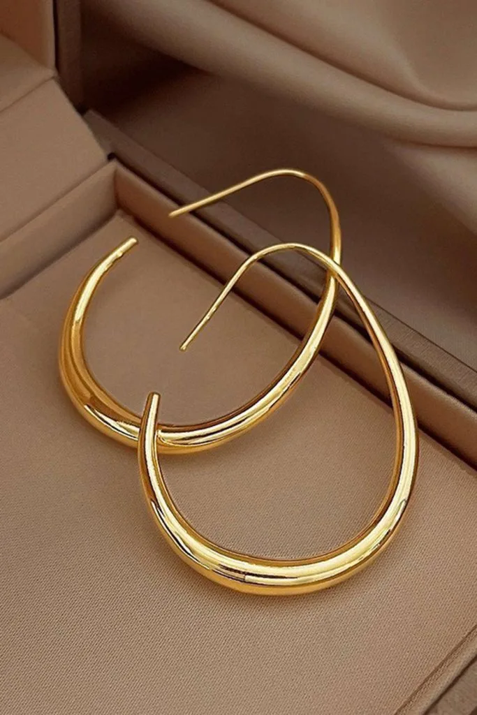 Metal Oval Earrings – Wrena