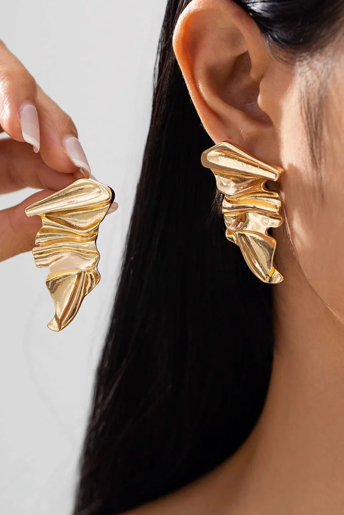 Alloy Irregular Pleated Earrings – Wrena