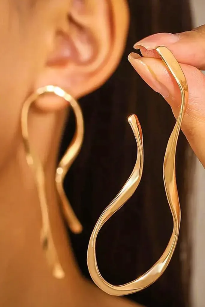 Alloy Asymmetrical Earrings – Wrena