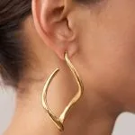 Metal Irregular Twisted Earrings – Wrena